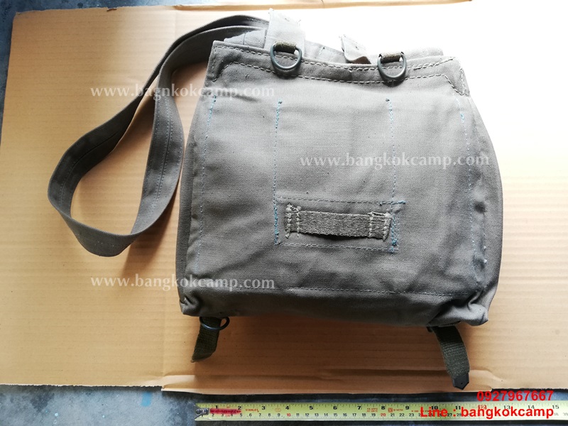 กระเป๋าทหารเชคโก กระเป๋าสะพาย ผ้าแคนวาส ของใหม่เก่าเก็บ สมบูรณ์ พร้อมใช้