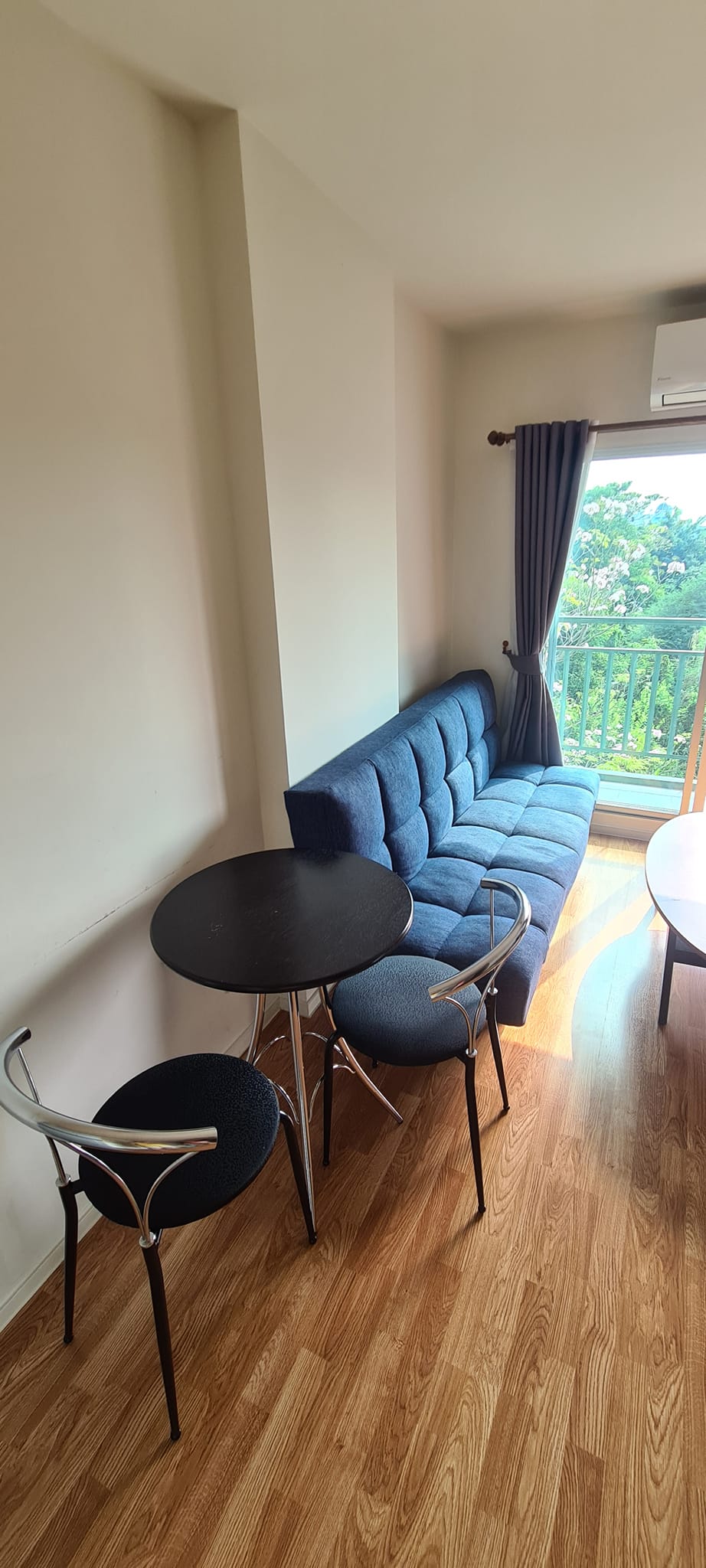 ให้เช่าคอนโด Lumpini Ville Sukhumvit 76 - Bearing Station 2 (ลุมพินี วิลล์ สุขุมวิท 76 - แบริ่ง สเตชั่น 2) ใกล้BTS แบริ่ง และ รถไฟฟ้า BTS สำโรง มีรถโครงการ Shuttle Bus รับ-ส่ง ยังBTS