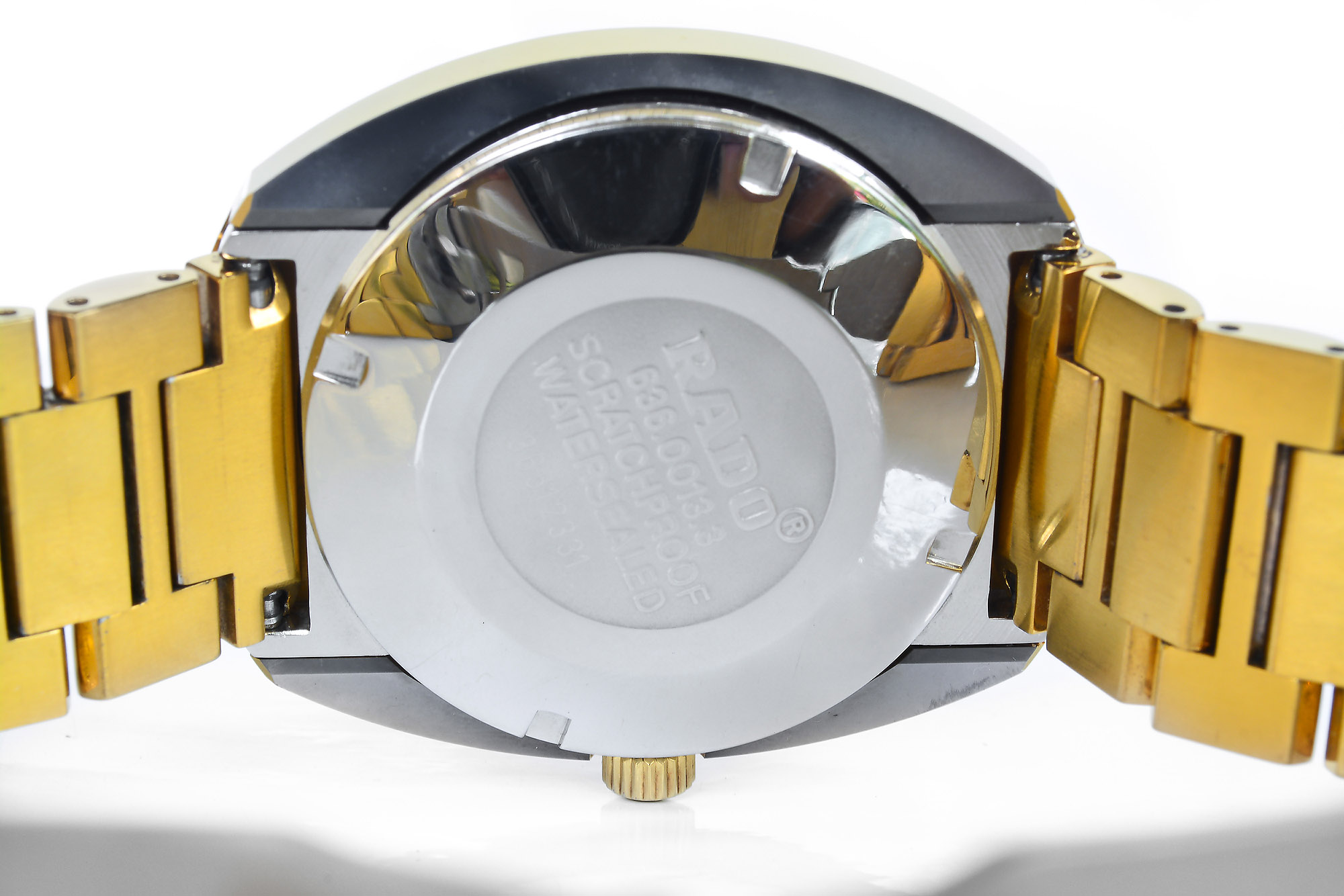 Rado Diastar เรือนทอง ฝังเพชร 18 เม็ด รุ่นใหม่ สายหนา (Sold)