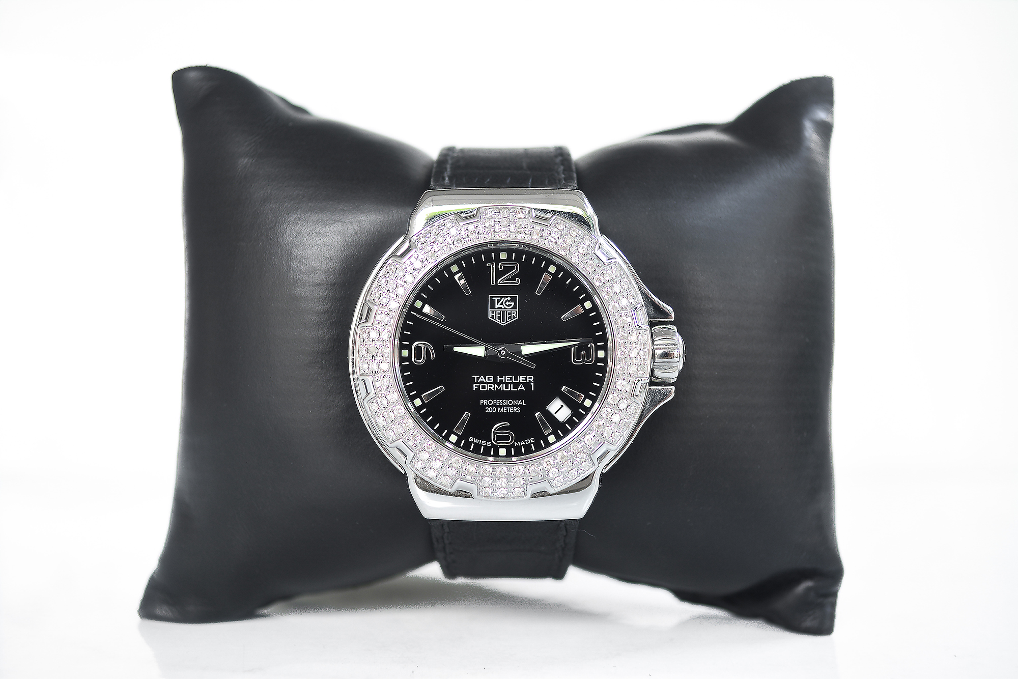 Tag Heuer Formula 1 Boy size หน้าดำ ขอบเพชร (Sold)