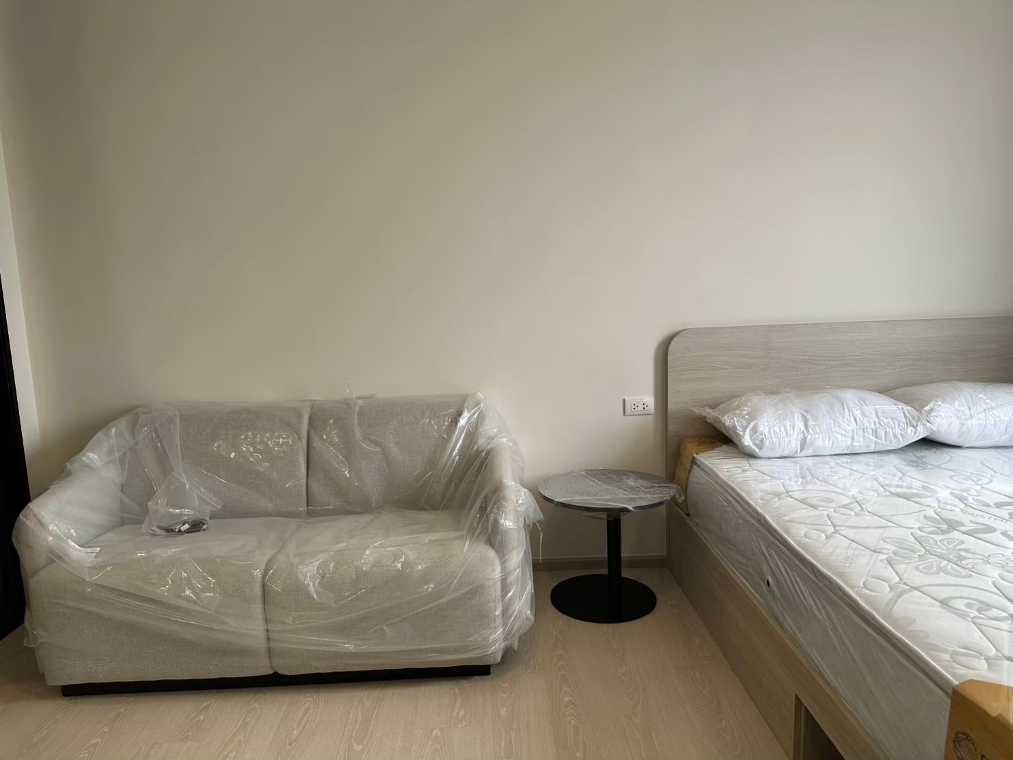 ให้เช่าคอนโด dcondo hype rangsit (ดีคอนโด ไฮป์ รังสิต) คอนโดทำเลดีที่อยู่ติดถนนใหญ่ ตรงข้าม ม.กรุงเทพ