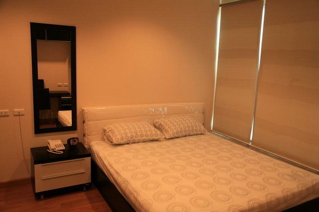 คอนโดบ้านกลางกรุง (สยาม-ปทุมวัน) Baan Klang Krung Siam-Pathumwan ให้เช่า 2 ห้องนอน, 2 ห้องน้ำ, พื้นที่ 76 ตร.ม., ชั้น 15 ตึก บี วิว BTS