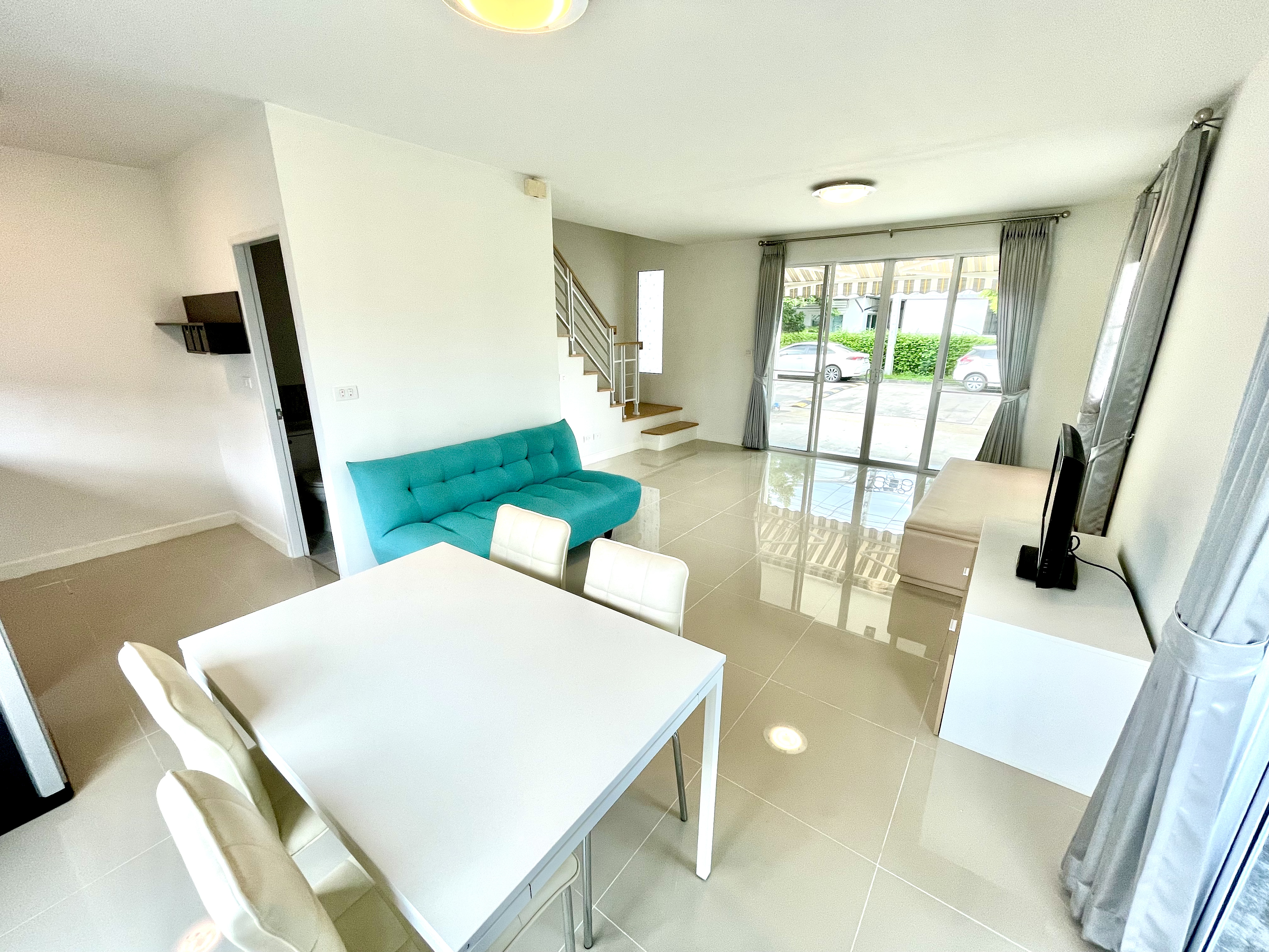 ขาย / ให้เช่าทาวน์โฮม 2 ชั้น โครงการ พลีโน่ วงแหวน-รามอินทรา Pleno Wongwaen-Ramintra 3 ห้องนอน 2 ห้องน้ำ ขนาด 29.9 ตรว