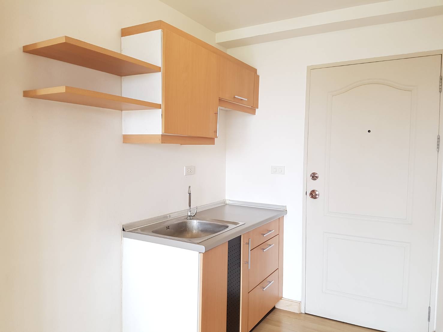 ให้เช่าคอนโด Prima Srinakarin (พรีม่า ศรีนครินทร์) ให้เช่าห้อง Studio ขนาด 31 ตรม.ตึก A ชั้น 2