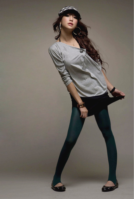 FASHION เสื้อแฟชั่น ใส่เที่ยว ทำงาน ผ้า COTTON สีเทา ดำ ใส่กับเลกกิ้ง น่ารัก ASIA STREET FASHION