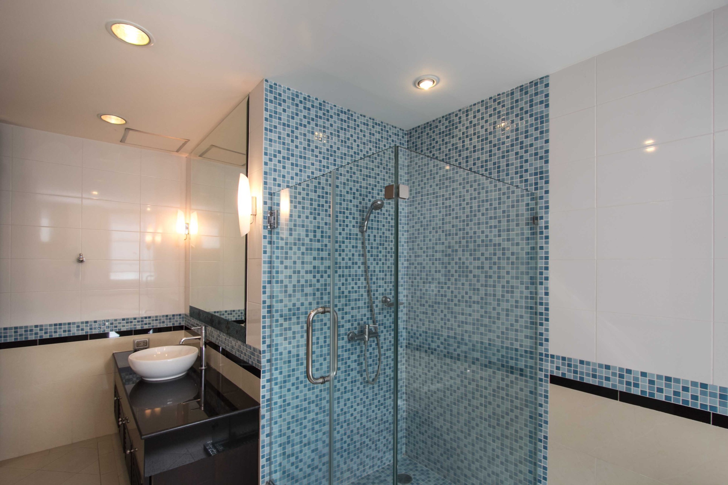 ให้เช่าคอนโด Citi Smart Sukhumvit 18 (ซิตี้ สมาร์ท สุขุมวิท18) 3 ห้องนอน 3 ห้องน้ำ ขนาด 120 ตร.ม.