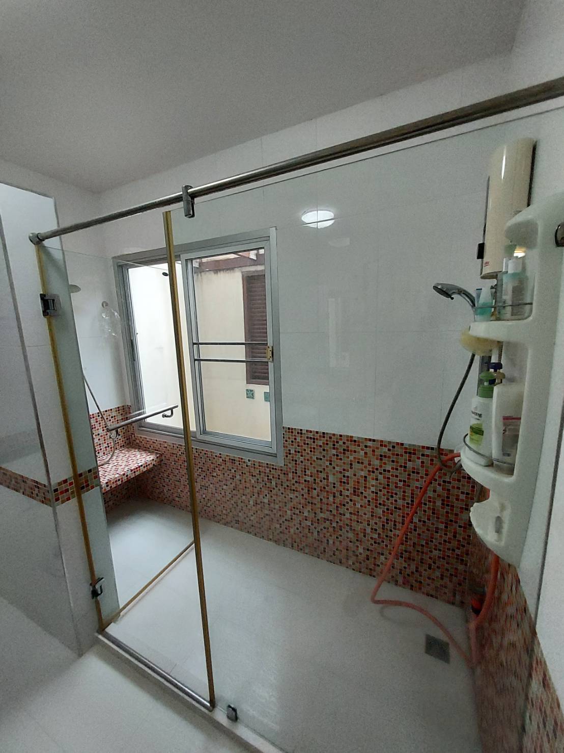 ให้เช่าบ้านพร้อมอยู่ ทาวน์โฮม 3 ชั้น หมู่บ้าน สราญพฤกษ์ ซอยลาดพร้าว130 รามคำแหง 81