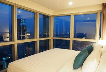 Klapsons The River Residences Bangkok, Three Bedroom (150 sqm.) at THB 120,000 net per month **more than 6 months contract at THB 100,000 net per month** Can stay until 1 Feb 2016 **Ready to move in**