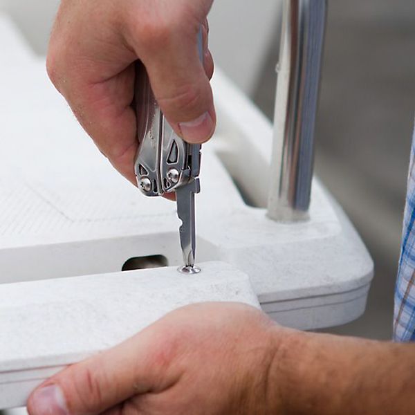 คีมเอนกประสงค์ Leatherman Sidekick... Made in USA