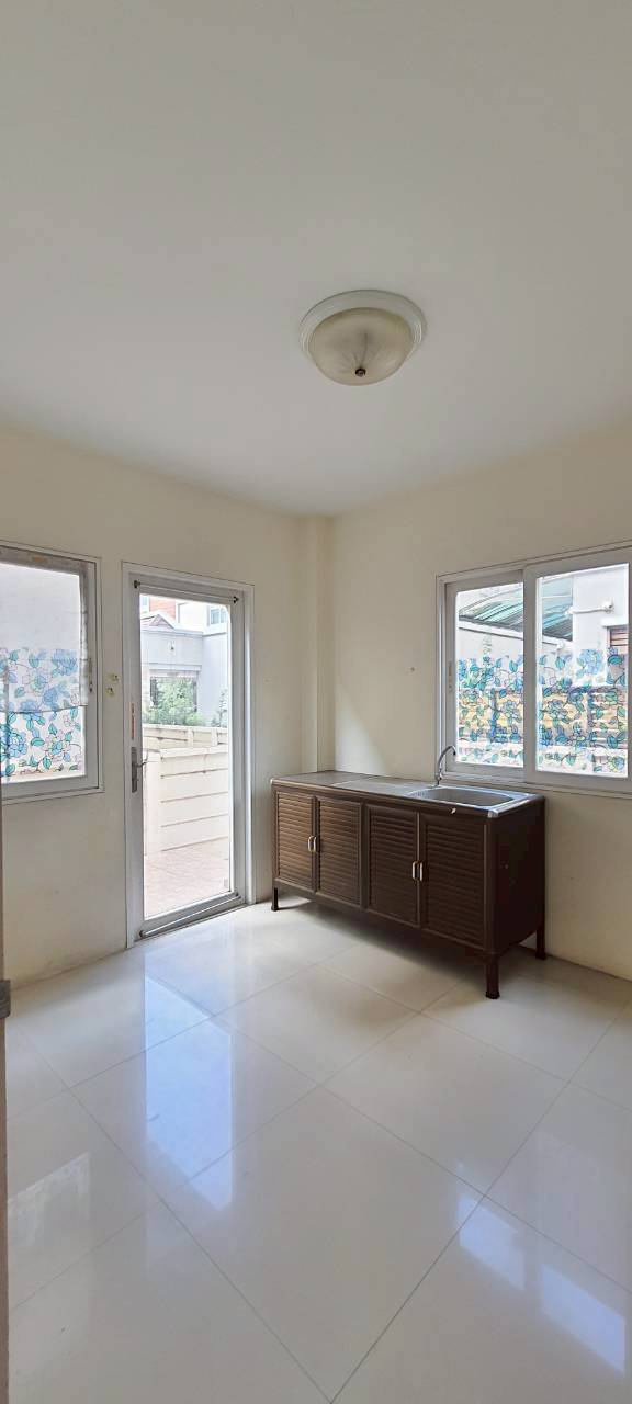 🔥 ขายด่วน! บ้านเดี่ยว หมู่บ้าน เศรณีรายา 1 (Serranee Raya 1) ราคาดีสุดในโครงการ เพียง 5,690,000 บาท