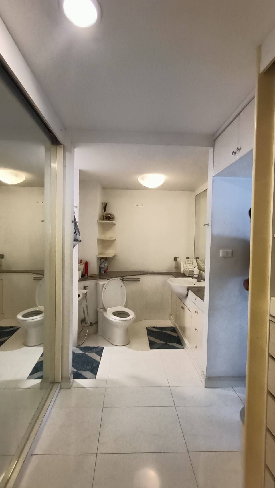 ให้เช่าคอนโด6 (รีเจ้นท์ รอยัล เพลส 2) แบบ 3 ห้องนอน 3 ห้องน้ำ 1 ห้อง maid ขนาด 186 ตารางเมตร