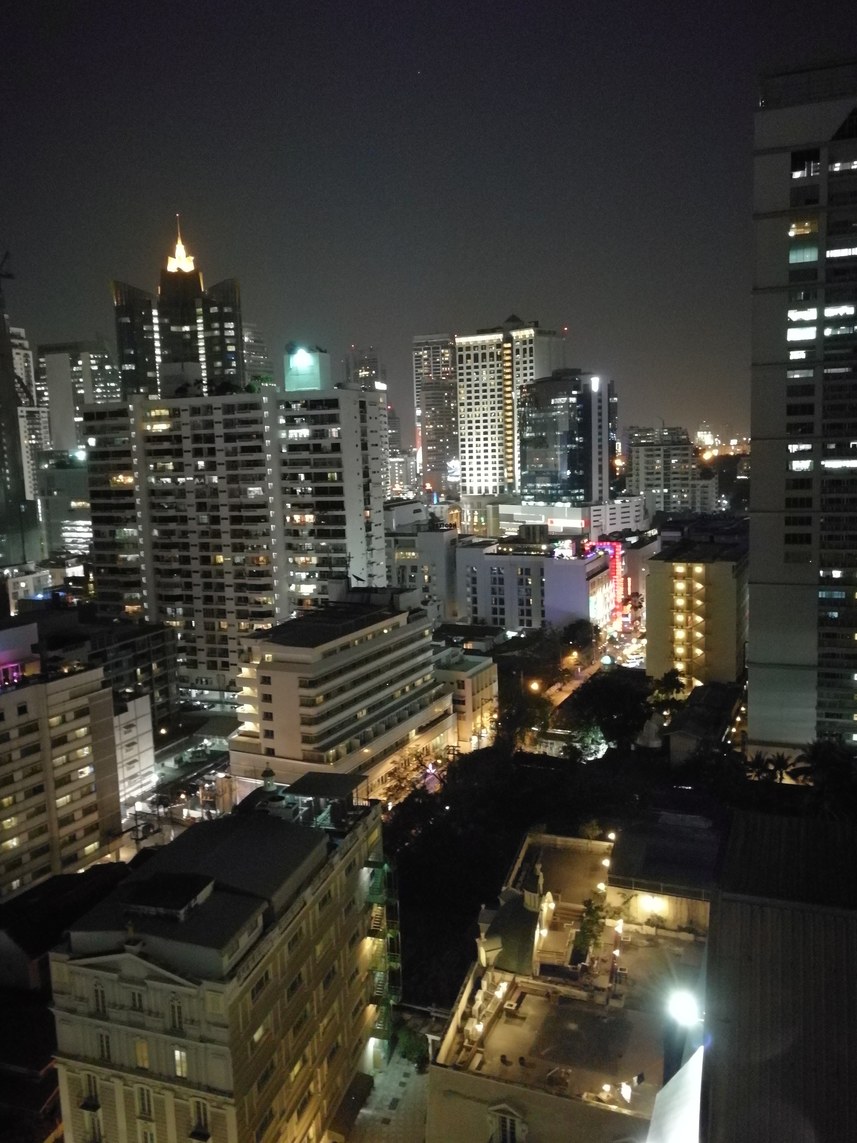 ขาย / เช่าคอนโด 15 Sukhumvit Residences (15 สุขุมวิท เรสซิเด็นท์) ยูนิทที่ 1. ห้อง 12/400 (2003) แบบ B2 ห้อง 1 ห้องนอน 1 ห้องน้ำ ชั้น 20