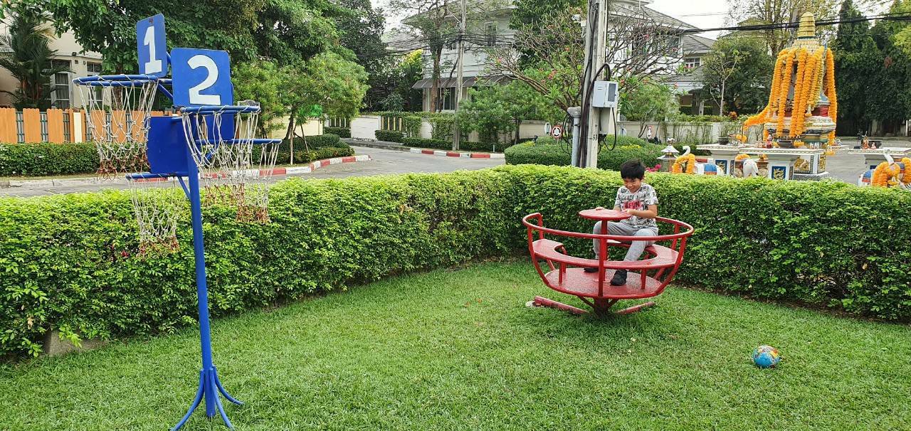 ขาย / เช่า บ้านโกลเด้น นครา (Golden Nakara) บ้านเดี่ยว 2 ชั้น fully furnished แอร์ทั้งหลัง