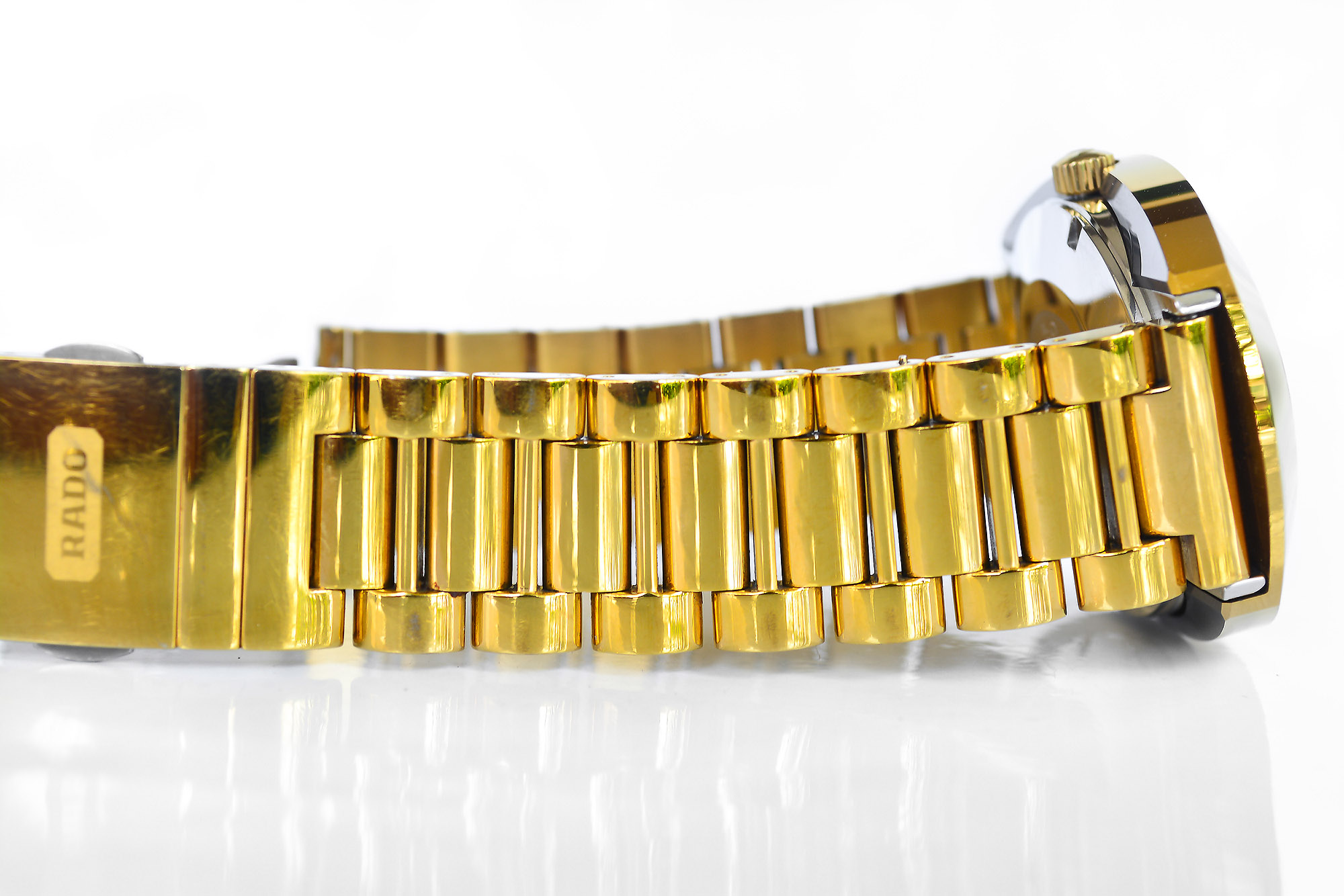 Rado Diastar เรือนทอง ฝังเพชร 18 เม็ด รุ่นใหม่ สายหนา (Sold)