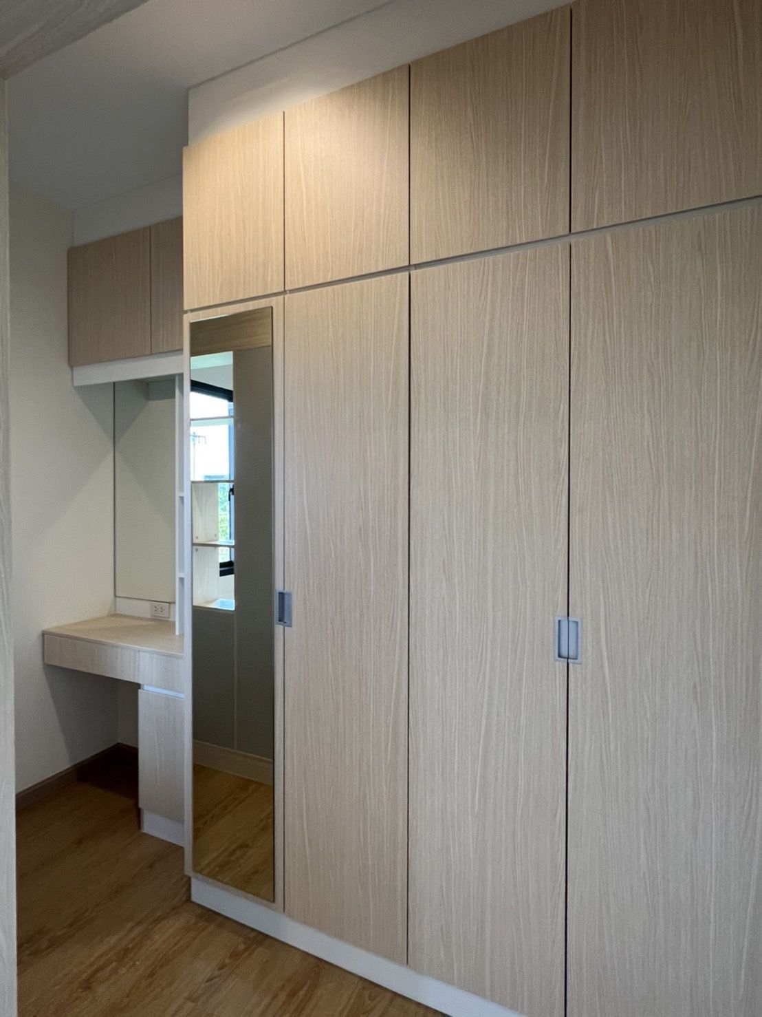 ให้เช่า ไอเจ้นท์ พัฒนาการ EIGEN Pattanakarn ซอยพัฒนาการ 99 (เข้าซอย 100 เมตร) Smart townhome ใหม่ หลังใหญ่ แบบ Simpli ติดถนนเมนหน้าโครงการ 15 เมตร