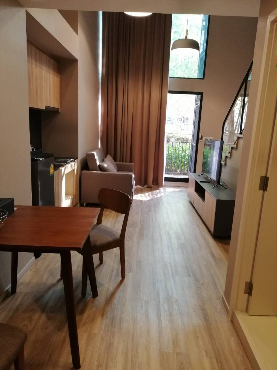 ให้เช่าคอนโด Blossom Condo @ Sathorn - Charoenrat (บลอสซั่ม คอนโด สาทร-เจริญราษฎร์ แบบ 1 ห้องนอน 1 ห้องน้ำ ขนาด30 ตรม อาคาร A