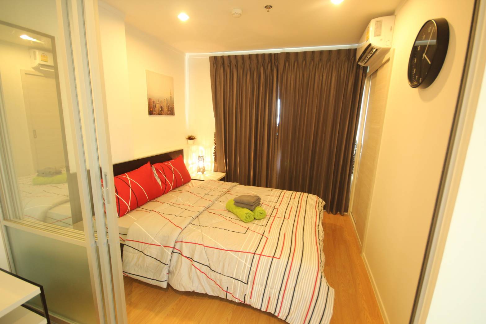 ให้เช่าคอนโด ลมพินี เพลส ศรีนครินทร์-หัวหมาก สเตชั่น Lumpini Place Srinakarin - Huamark Station 1 ห้องนอน 1 ห้องน้ำ ขนาด 26 ตรม. 8,000/เดือน