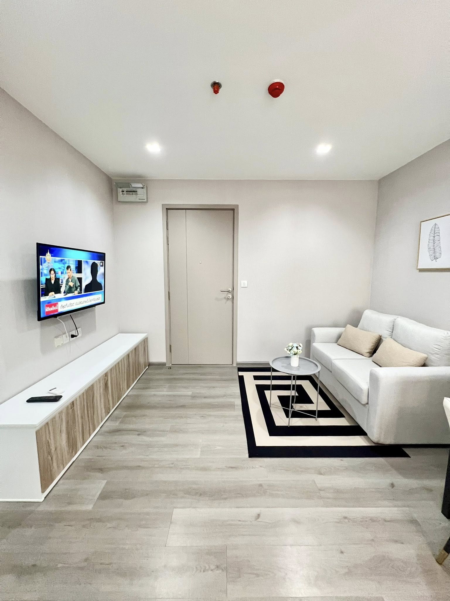 ให้เช่าคอนโด Politan Live โพลิแทน ไลฟ์ (ติดแม่น้ำเจ้าพระยา) / For Rent Politan Live (English below)