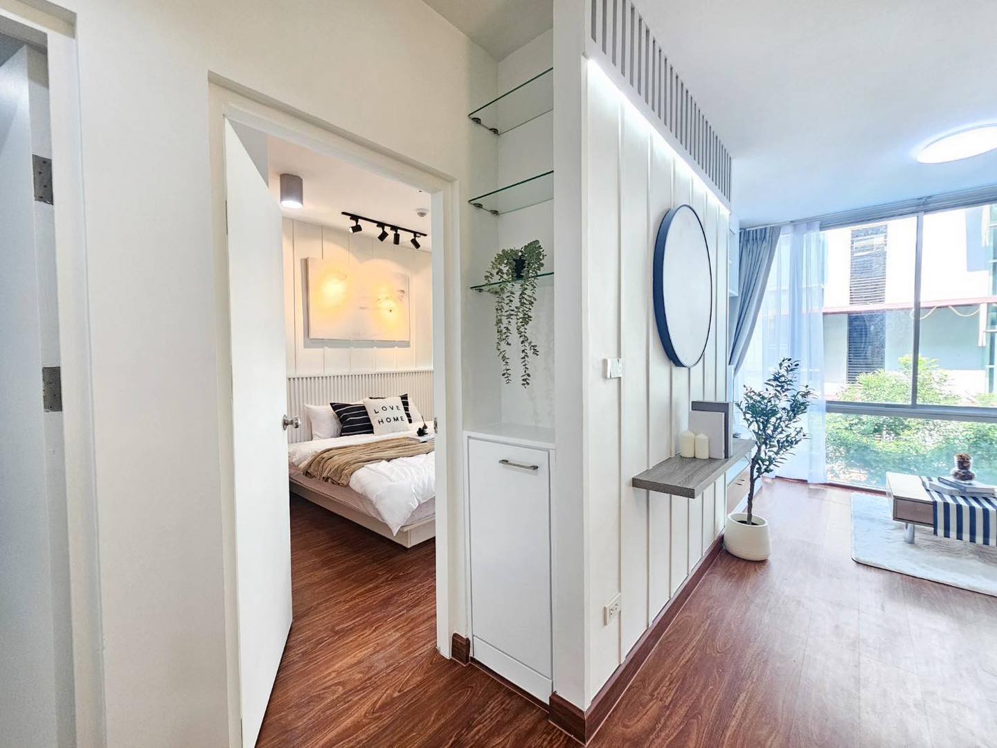 🔥 ขายคอนโดรีโนเวทใหม่ พร้อมเข้าอยู่! 🔥 The IRIS Rama 9 - Srinakarin (ดิ ไอริส พระราม 9 - ศรีนครินทร์)