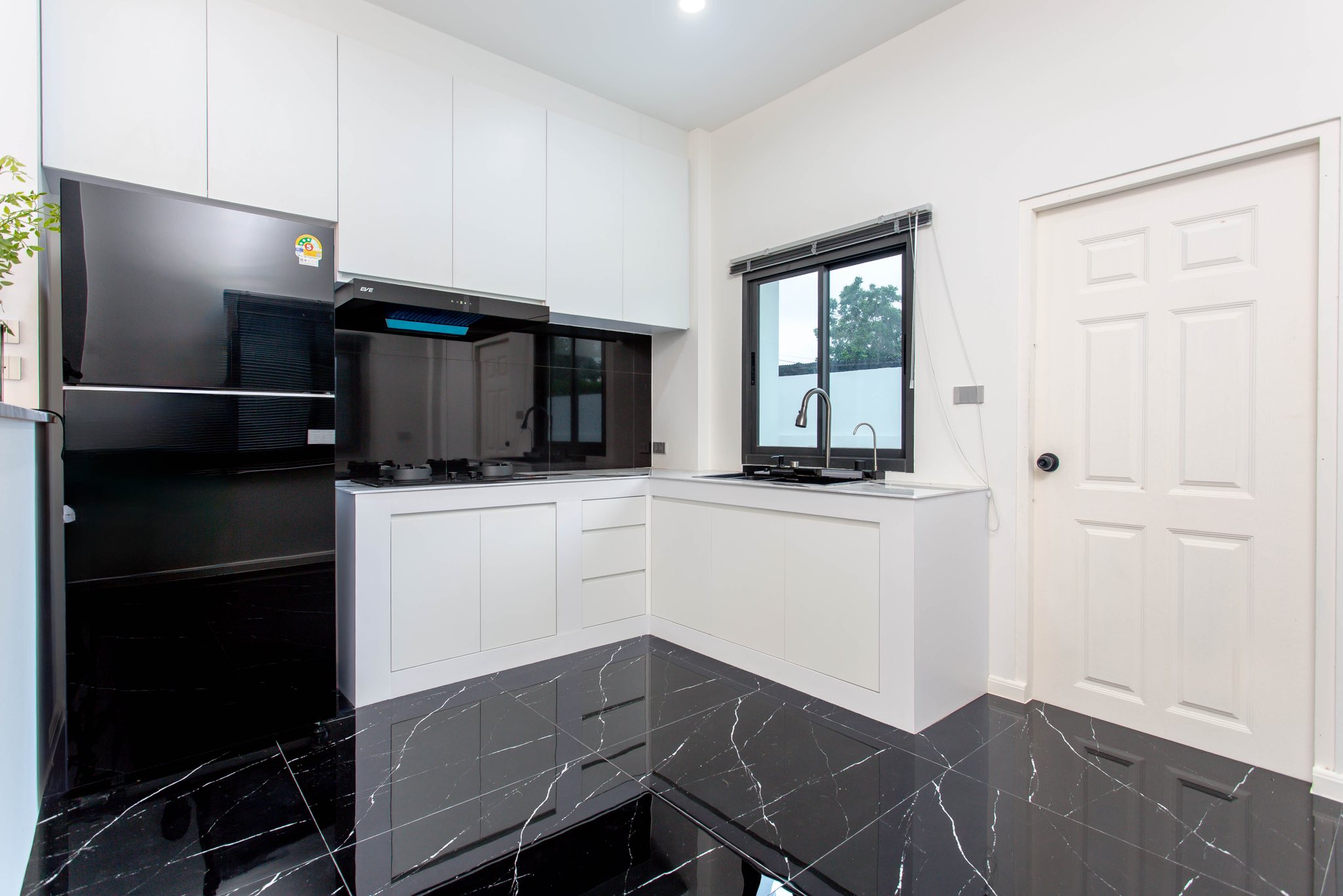 🏡 ขายบ้านเดี่ยวชั้นเดียว ใกล้ทะเลจอมเทียน พร้อมเฟอร์นิเจอร์ พร้อมเข้าอยู่ ราคาเพียง 5.79 ล้านบาท!