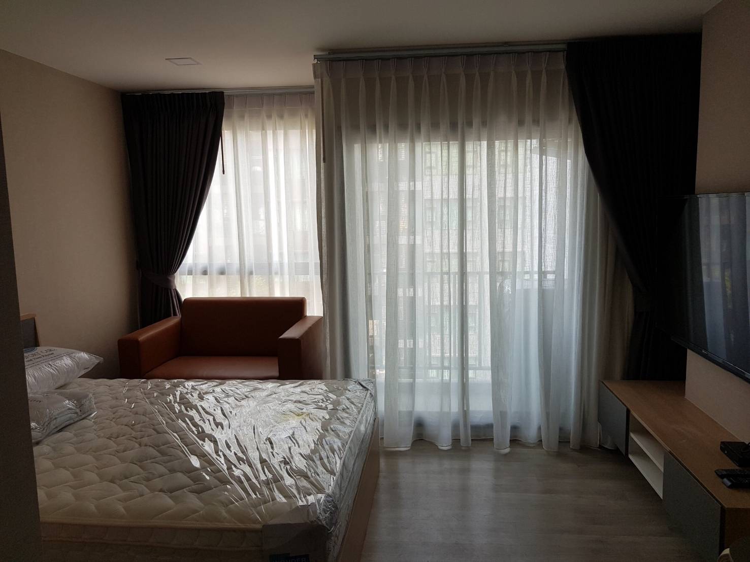 ขาย / ให้เช่าคอนโด Maxxi Condo (แม็กซ์ซี่ คอนโด รัชโยธิน – พหลฯ 34) ห้องสตูดิโอ ขนาด 23 ตรม ชั้น 5 วิว สระว่ายน้ำ