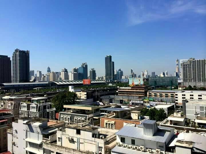 ขายคอนโด Aspire พระรามเก้า ห้องขนาด 32.2 ตร.ม. แต่งครบ กระเป๋าใบเดียว เข้าอยู่ได้เลย ชั้น 9 ห้องไม่ติดใคร