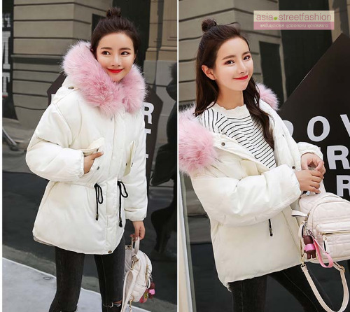 เสื้อกันหนาวฮู้ดดี้ แต่งเฟอร์หนาฟู งานเกรดดีเหมือนแบบ บุนวมหนา อุ่นมาก หิมะก็เอาอยู่ (ถอดขนถอดฮู้ดได้) ขาวฮู้ดชมพู M