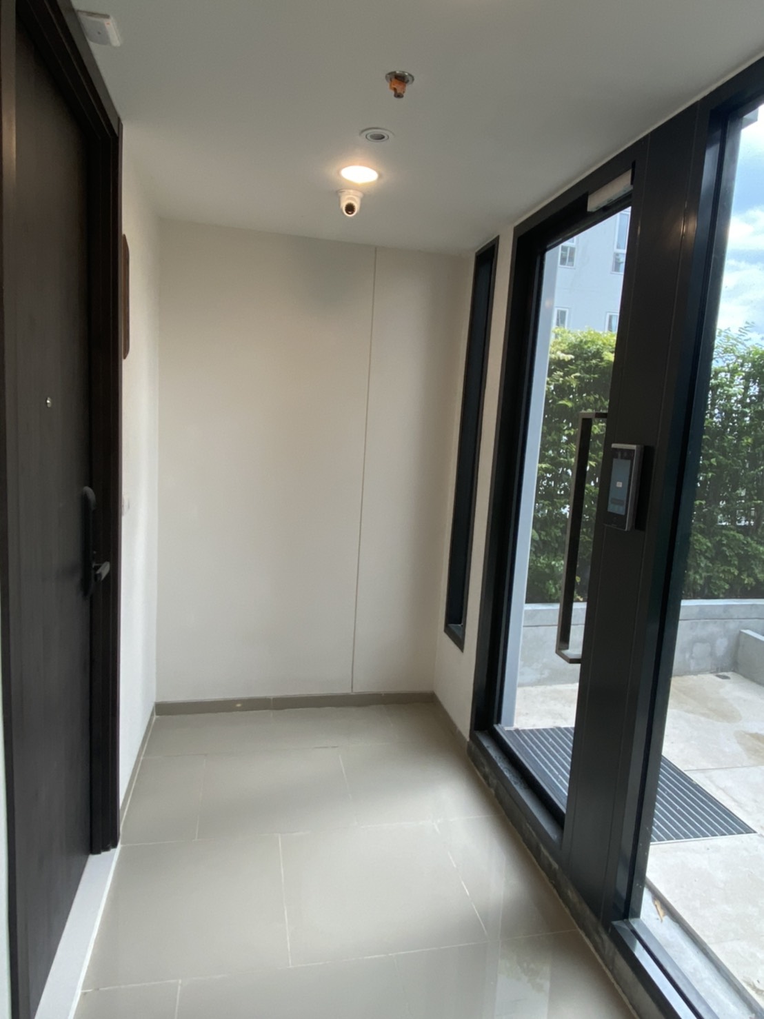 ให้เช่าคอนโด XT Huaykwang (เอ็กซ์ที ห้วยขวาง) มีขนาด 1 ห้องนอนและ 2 ห้องนอน ขนาด 29 ตรมขึ้นไป