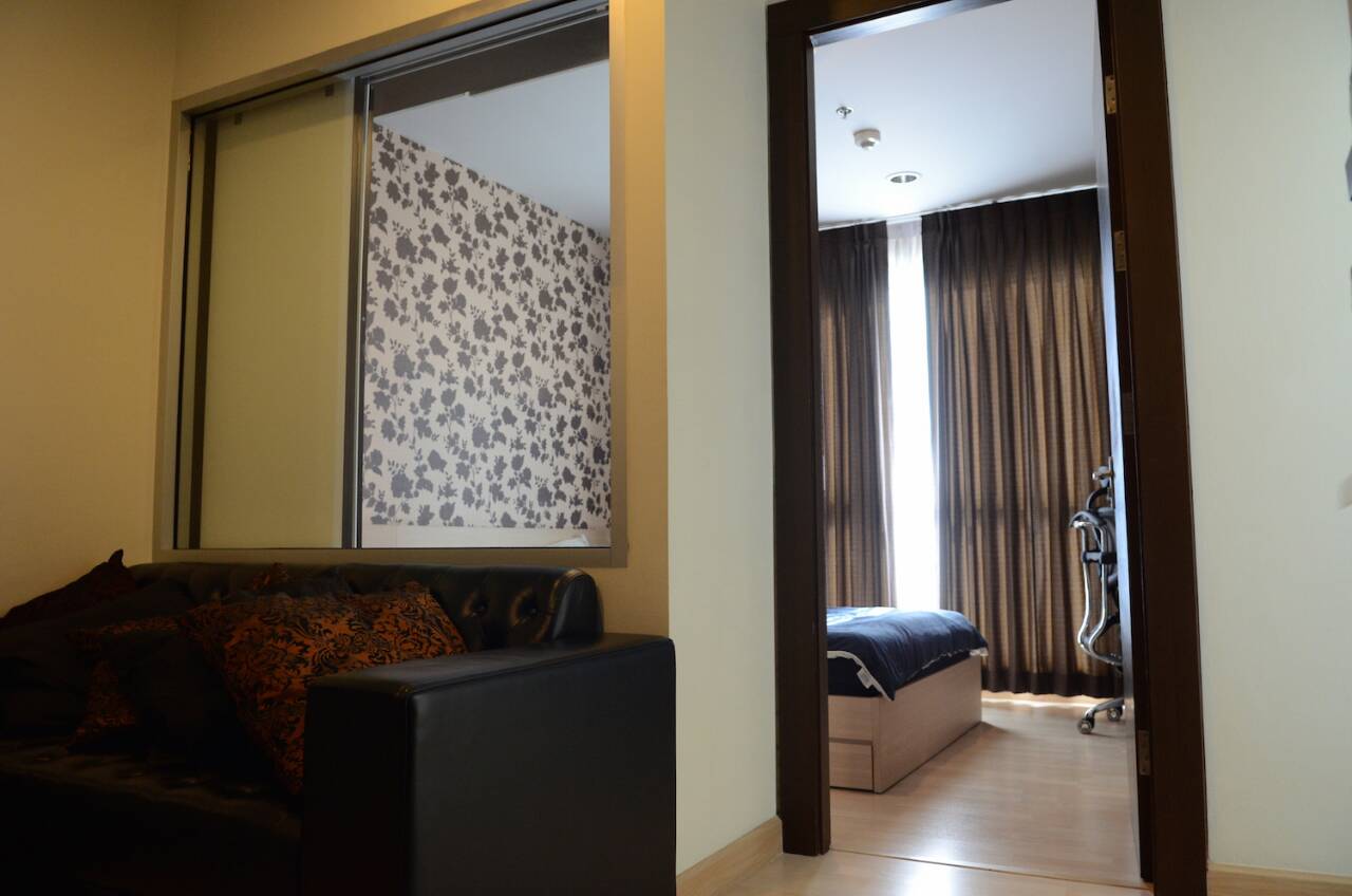 ขายคอนโดRhythm ratchada 1 ห้องนอน ตึก A ชั้น 12A ขนาดห้อง 35 ตร.ม ราคา4.45 ล้าน วิวสระน้ำ ทิศตะวันออก ค่าโอนคนละครึ่ง