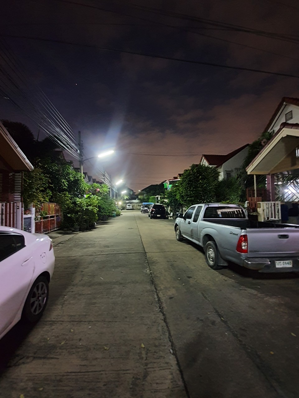 ให้เช่าทาวน์เฮ้าส์ 2 ชั้น หมู่บ้านกานต์มณีพาร์ค บางกรวย - ไทรน้อย 2 ห้องนอน 2 ห้องน้ำ 1 จอด (ในหมู่บ้านมีคลับเฮ้าส์ ให้บริการ)