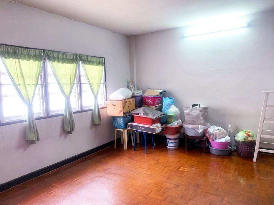 ขายทาวน์เฮ้าส์ 3ชั้น (หมู่บ้านสินวงศ์การ์เด้นท์ ย่านบางแค) พื้นที่ 20.6 ตรว. ตกแต่งต่อเติมด้านหน้า และหลังบ้าน