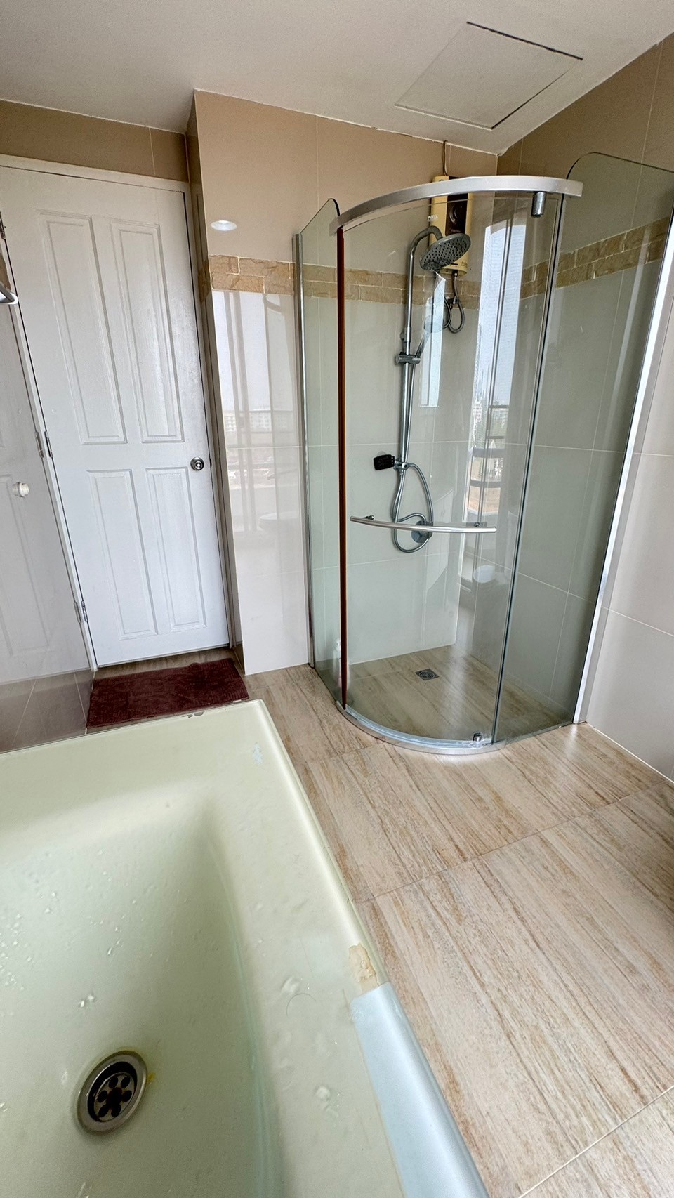 ให้เช่าคอนโด Rama Harbour view condo (รามา ฮาร์เบอร์ วิว คอนโด) ชั้น 1 วิวทะเล 2 ห้องนอน 2 ห้องน้ำ