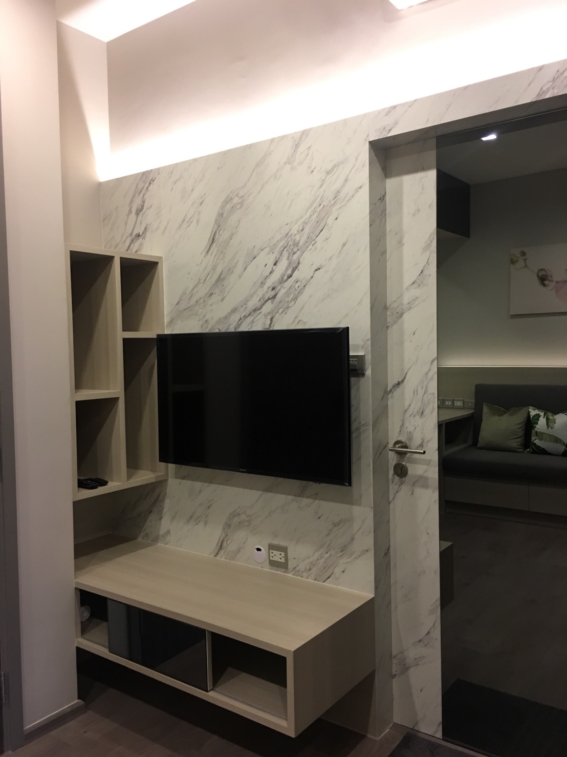 ให้เช่าคอนโด Whizdom Avenue Ratchada - Ladprao ( วิซดอม อเวนิว รัชดา – ลาดพร้าว ) 1 ห้องนอน