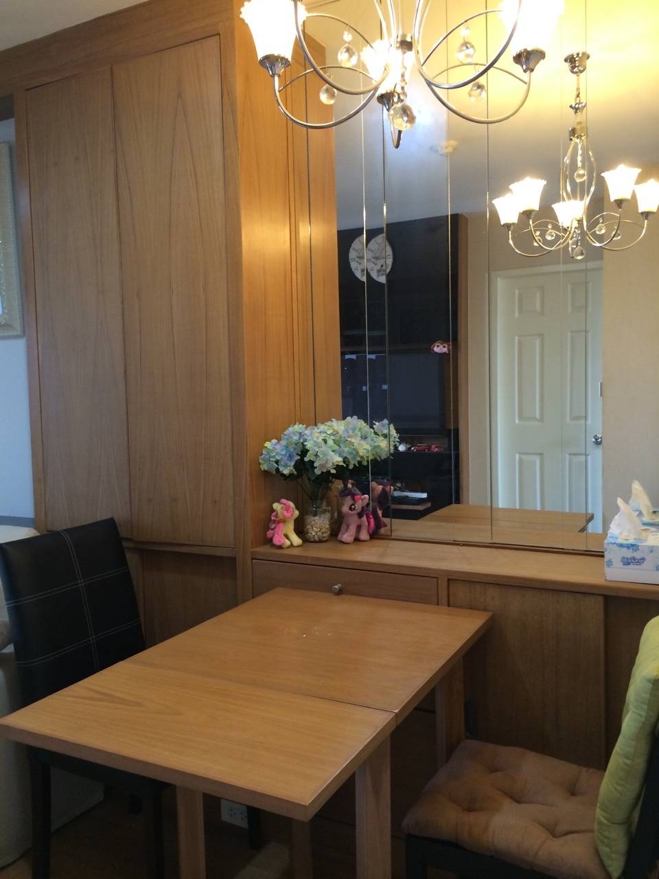 ขาย คอนโด U-delight@Huai kwang พร้อมอยู่ Fully Furnished ราคา 3.8 ล้าน ค่าโอนคนละครึ่ง 1 Bedroom : พื้นที่ 43 ตร.ม.ห้องทิศตะวันออก ตึก C, ชั้น 14, ห้องมุม