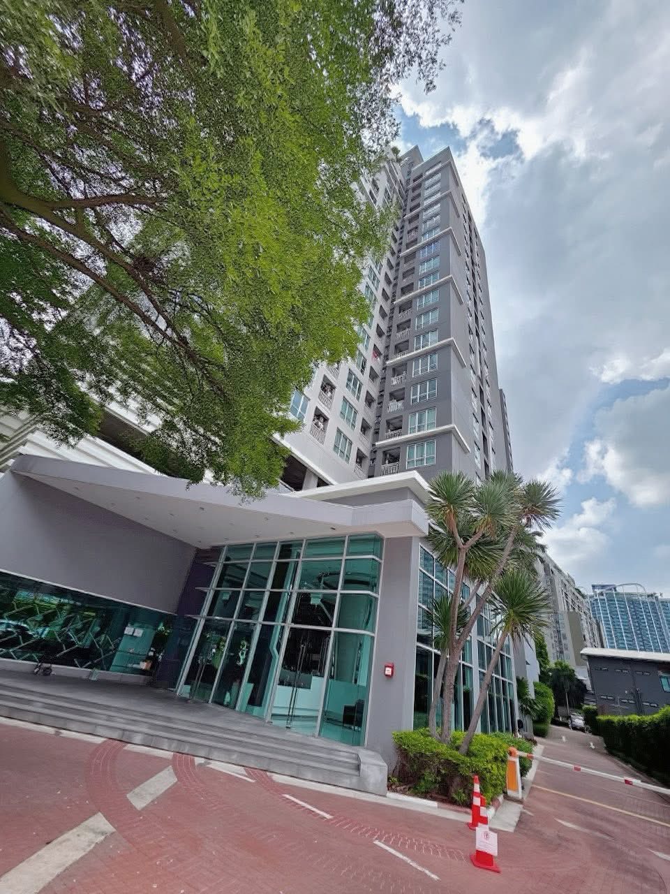 🏡✨ ขายคอนโด ไลฟ์ แอท รัชดา – ห้วยขวาง / Life@Ratchada – Huay Kwang ✨