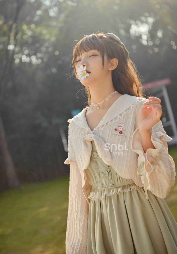 SNBL Girl : พรีออเดอร์ ชุดเซตแฟชั่นน่ารักๆ (ราคาแยกชิ้น) เดรสแขนกุดสีเขียวระบายลูกไม้ / เสื้อคลุมถักแขนยาว แบรนด์แท้