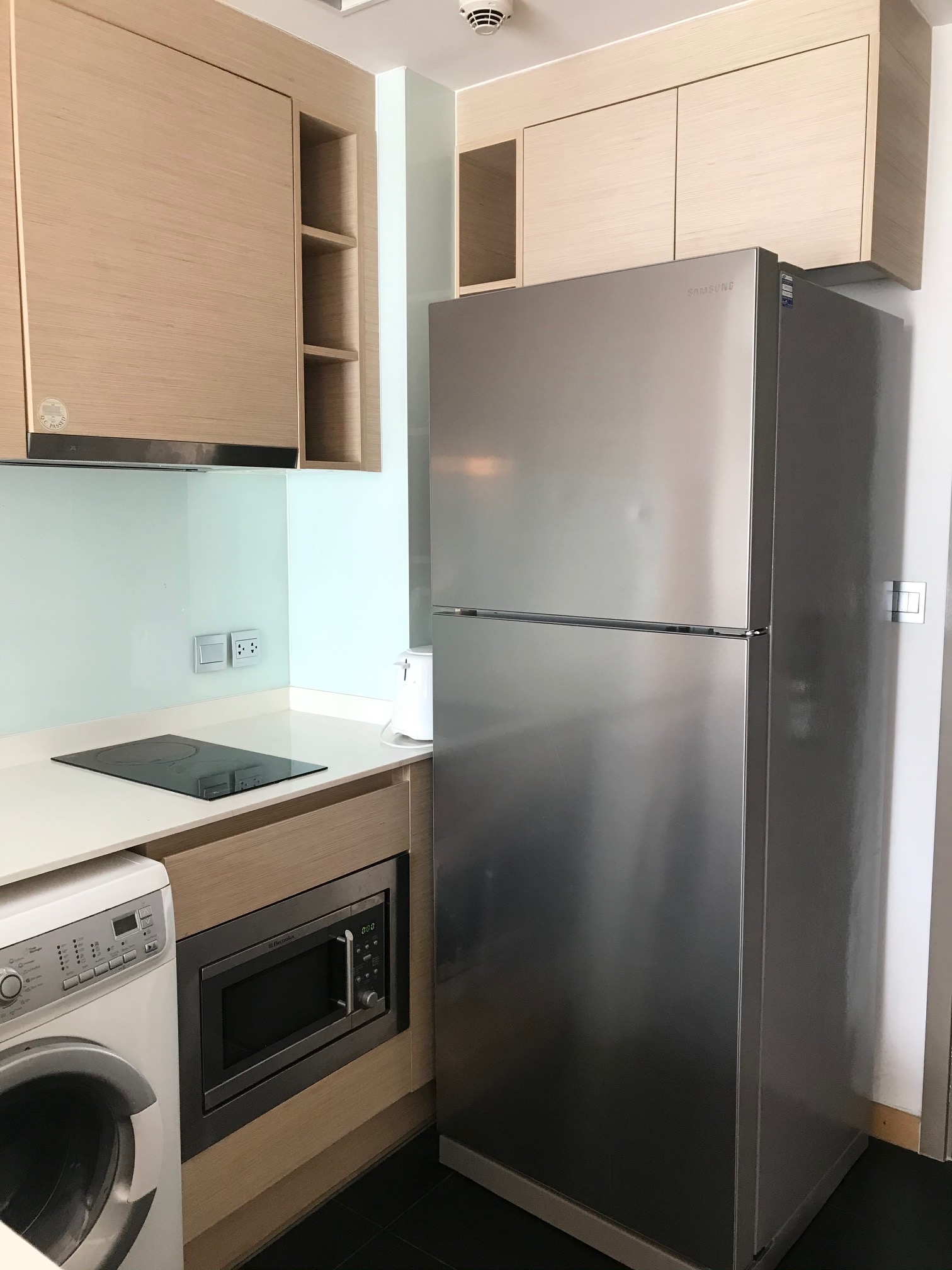 ขายคอนโด Via Botani (เวีย โบทานี)1 ห้องนอน 1ห้องน้ำ (ไม่มีอ่าง)ชั้น 4 ขนาด 35 ตรม ห้องแต่งครบ