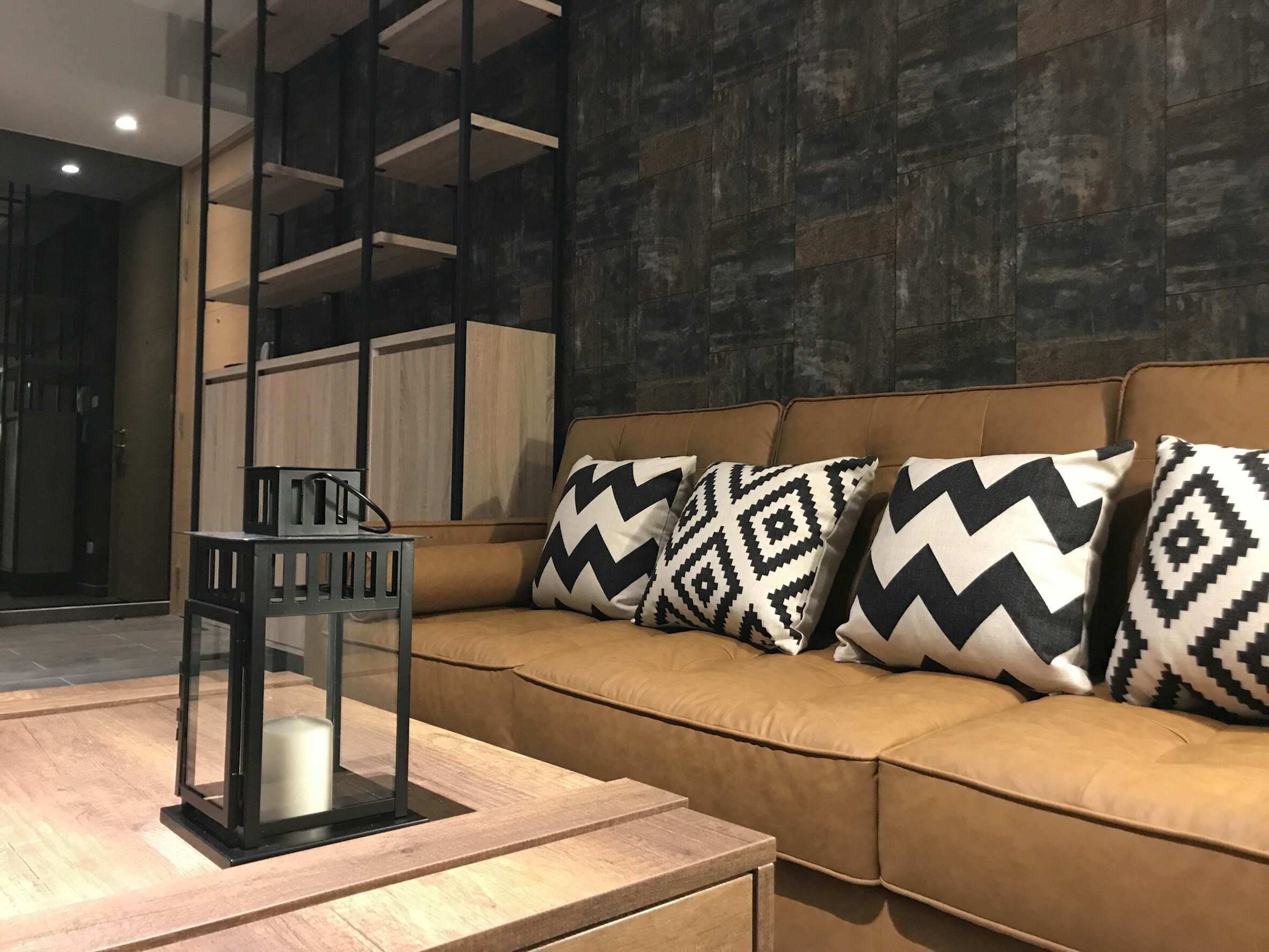 รหัสทรัพย์ 56336 The Lofts Ekkamai (เดอะ ล็อฟท์ เอกมัย) 2 ห้องนอน 1 ห้องน้ำ (ห้องมุม)ขนาด 61 ตรม.ชั้น 8 (ห้อง 809 ) ตกแต่งครบพร้อมอยู่