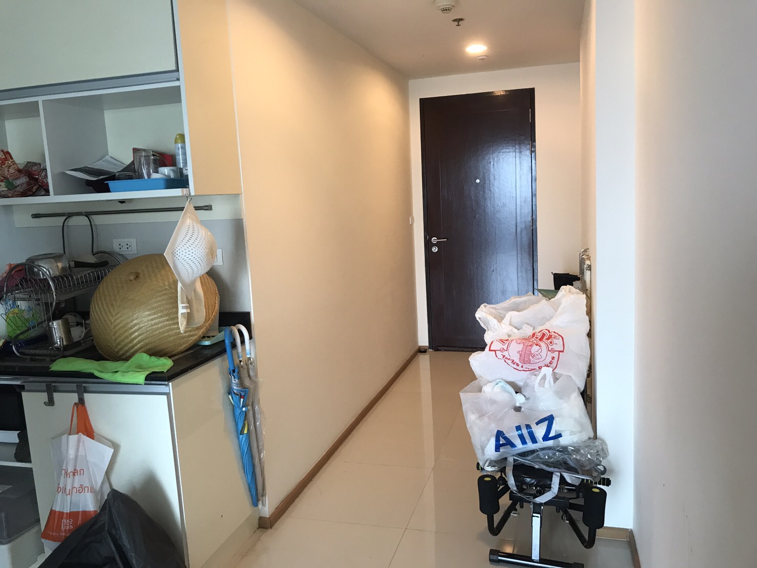 ขายด่วนคอนโด Abstracts Phahonyothin Park (แอ็บสแตร็กส์ พหลโยธิน พาร์ค 1 ห้องนอน 1 ห้องน้ำ ขนาด 44.19 ตรม ชั้น 31 วิว ตึกช้าง