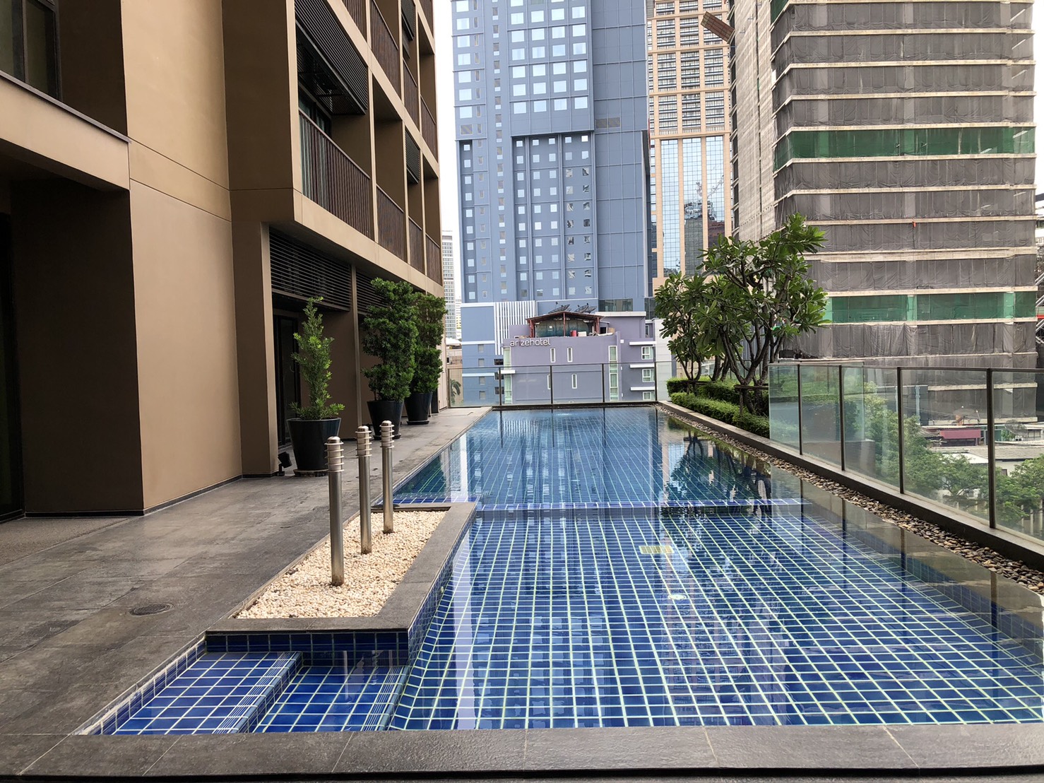 ให้เช่าคอนโด Noble Refine (โนเบิล รีไฟน์) 1 ห้องนอน 1 ห้องน้ำ (อ่าง) ขนาด 53 ตรม ชั้น 9 ห้องแต่งครบ