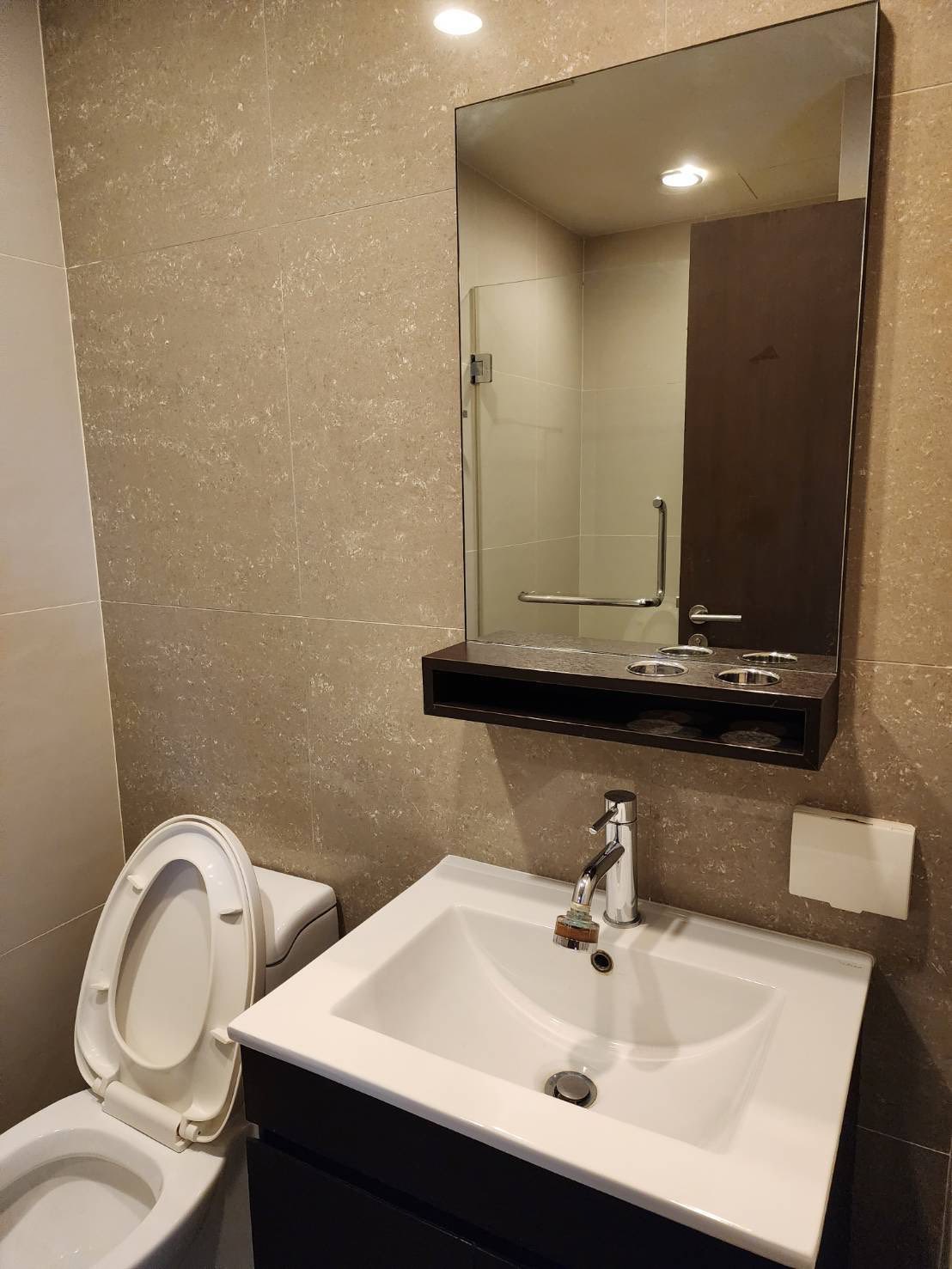 🔥 ด่วน! ขาย/ให้เช่าคอนโดห้องใหญ่ใจกลางอารีย์ ใกล้ BTS เพียง 6 นาที 🔥 โครงการ: เดอะ เทมโป พหลโยธิน (The Tempo Phaholyothin)