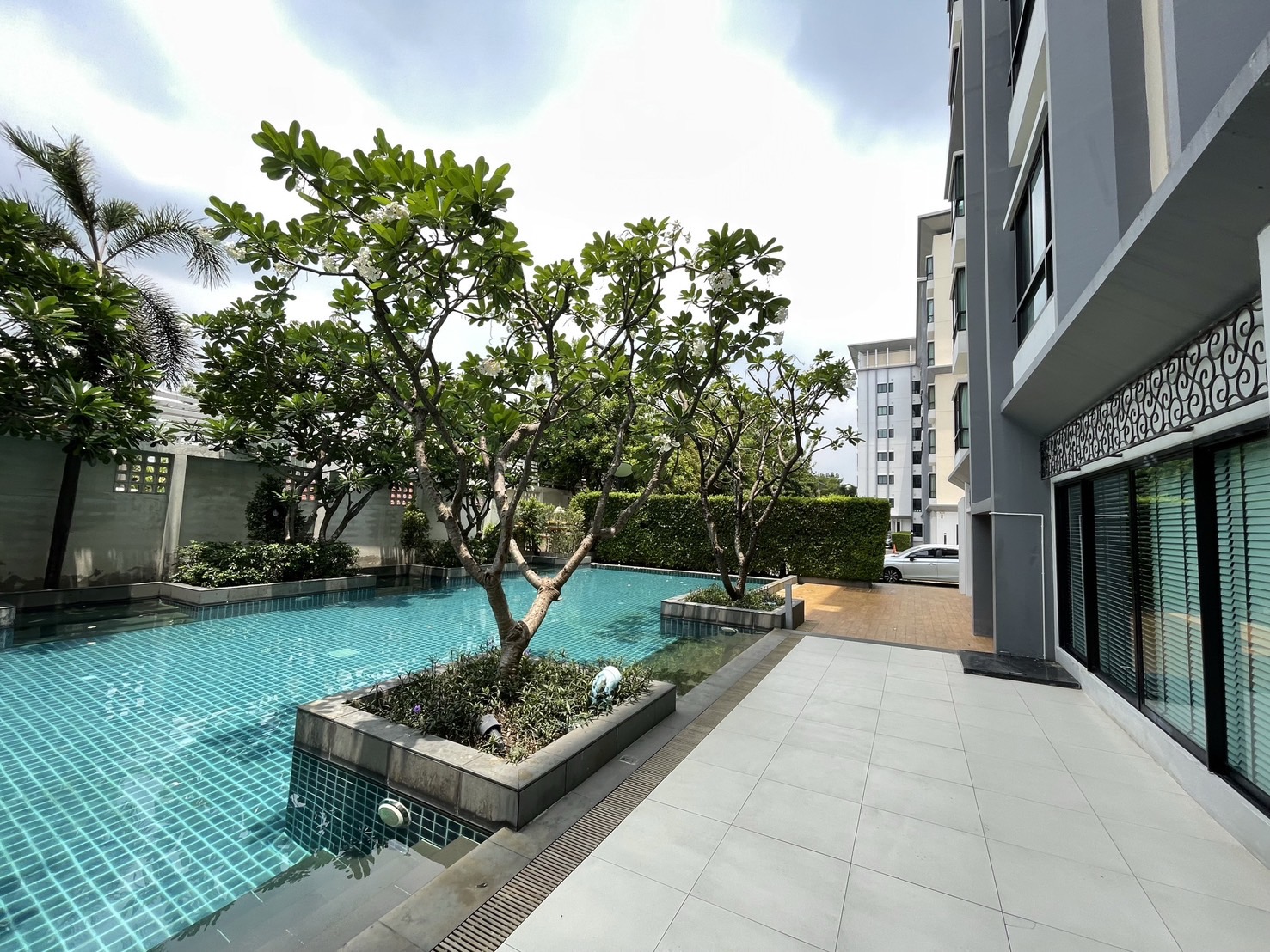 🔥ขายด่วน! คอนโดให้เช่า ที่ S1 Rama 9 (เอส วัน พระราม 9) ห้องแต่งครบ พร้อมอยู่ ใกล้รถไฟฟ้า MRT รามคำแหง 12 เพียง 700 เมตร! 🔥