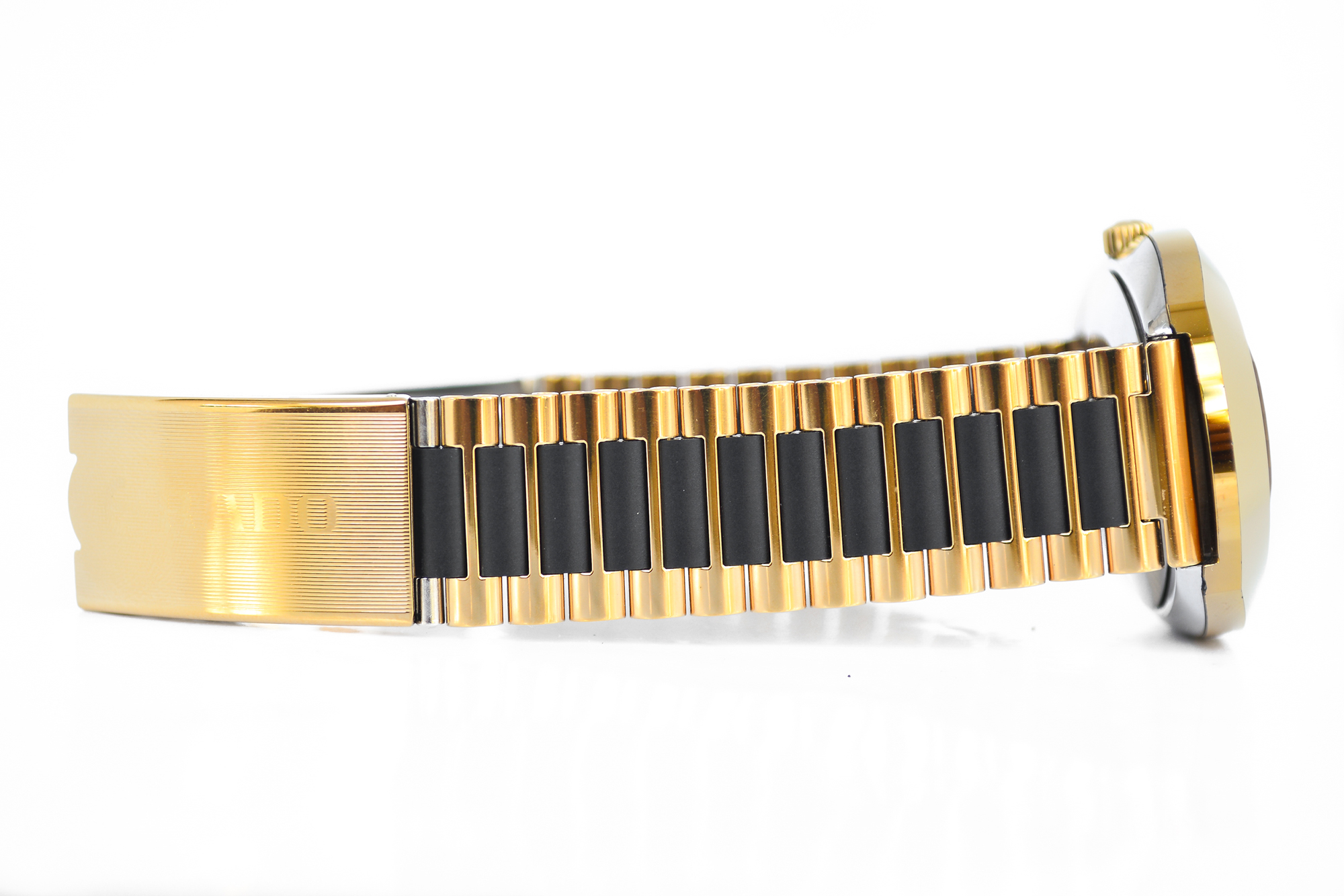 Rado Diastar Automatic 11 พลอย เรือนทอง หน้าดำ (Sold)