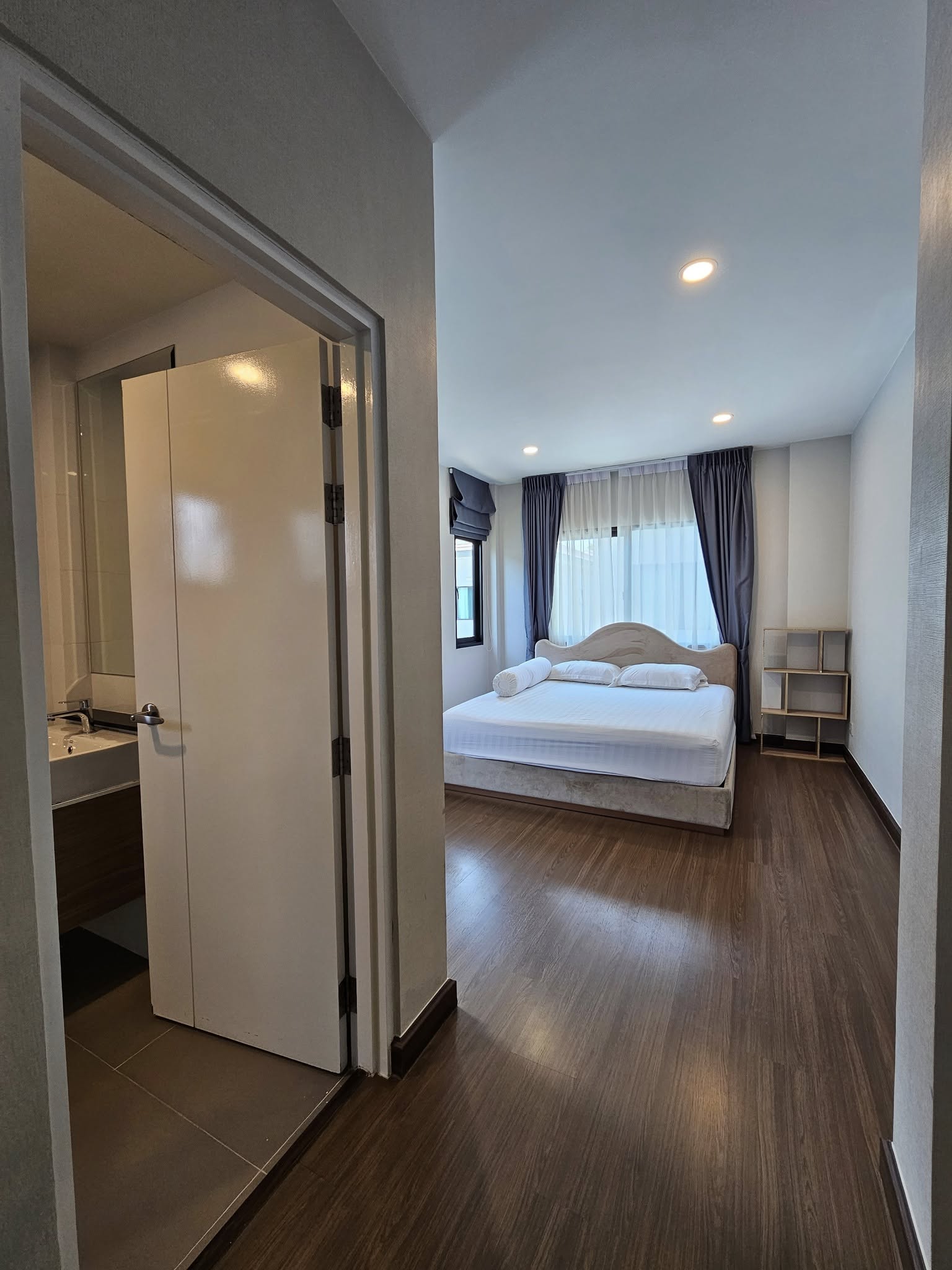 ให้เช่า บ้านเดี่ยวสองชั้น หมู่บ้านเดอะซิตี้ สะพาน-เจษฎาบดินทร์ (The City Saphan Jesadabodin) ค่าเช่าเพียง 110,000 บาท/เดือน