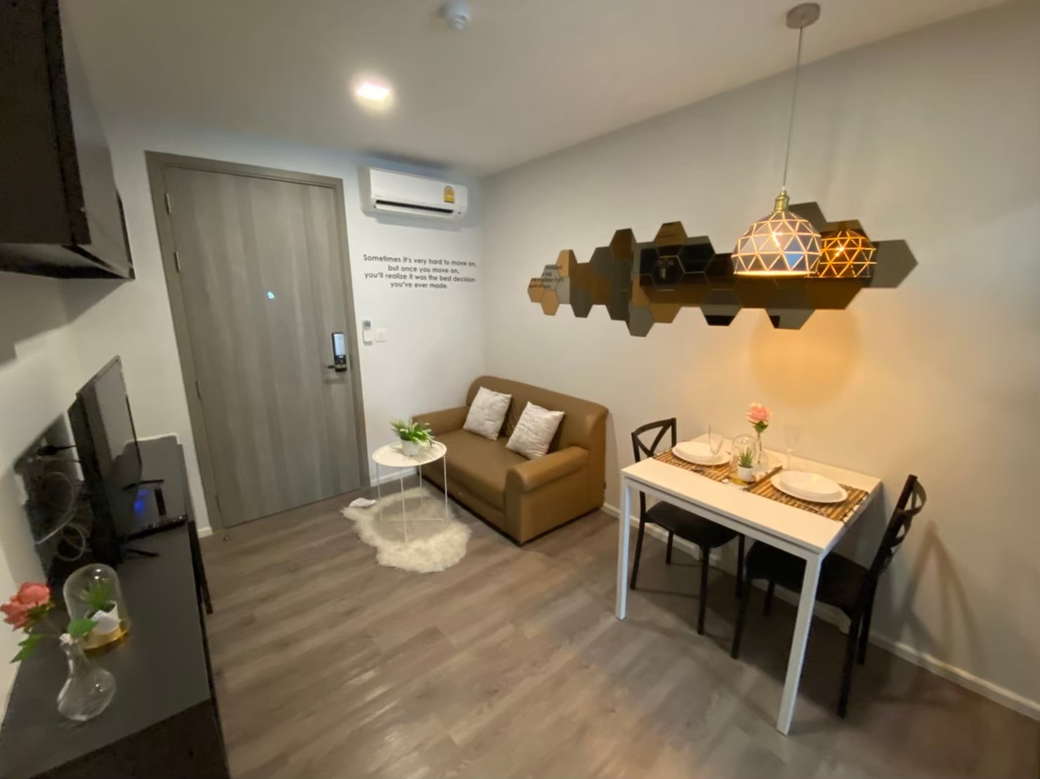 ให้เช่าคอนโด Notting Hill Jatujak - Interchange (คอนโด นอตติ้ง ฮิลล์ จตุจักร-อินเตอร์เชนจ์) 1 ห้องนอน 1 ห้องน้ำ ชั้น 4 ขนาด 27 ตารางเมตร