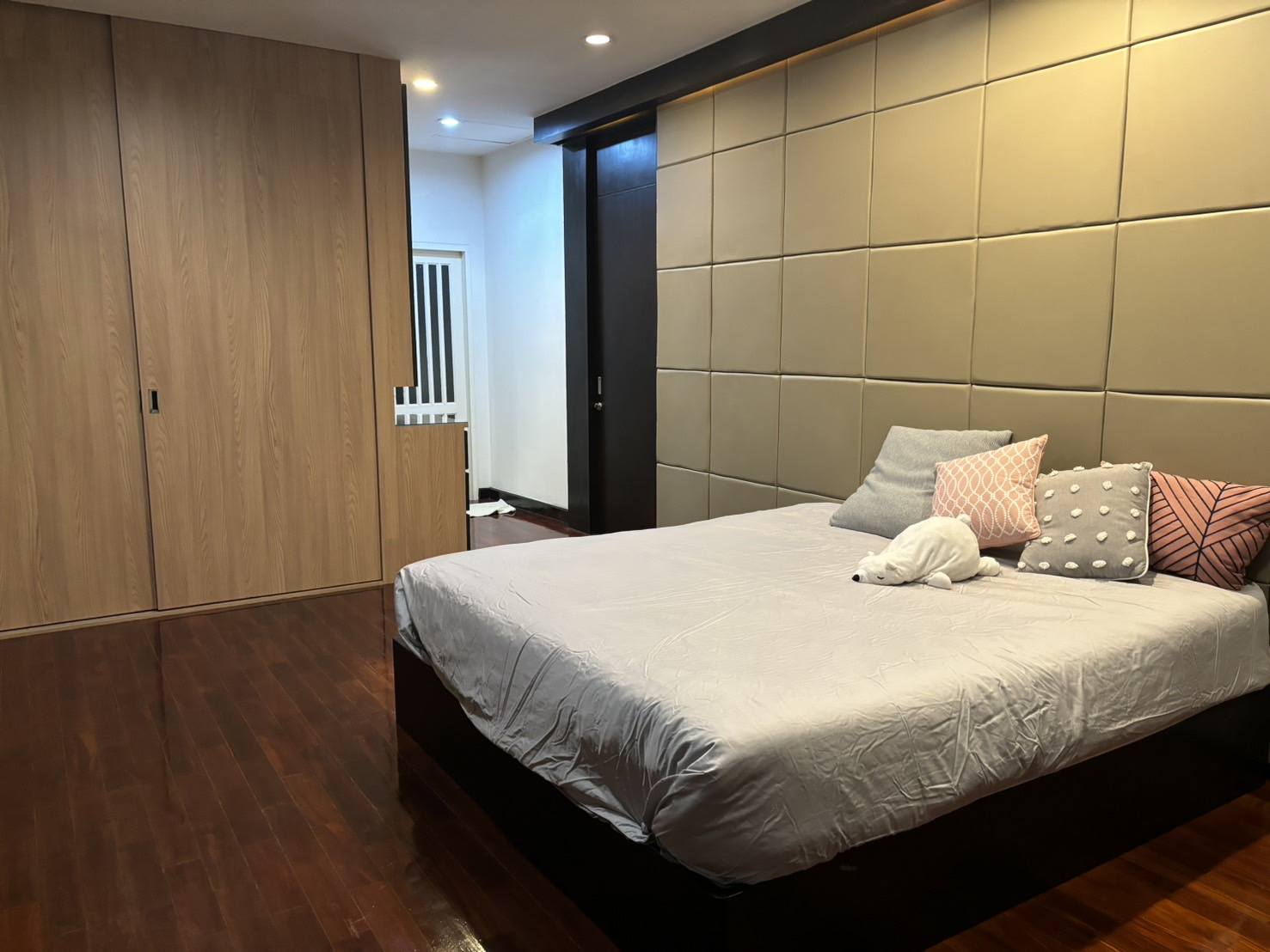 🏡 ให้เช่าบ้านเดี่ยวหรู หมู่บ้านบ้านลาดพร้าว Exclusive 📍 ถนนเลียบด่วนเอกมัย–รามอินทรา (ตรงข้าม The Crystal Park)