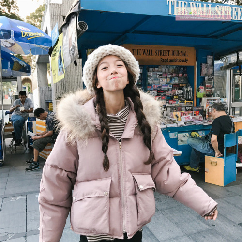 สีเขียว : เสื้อสเวตเตอร์ ไหมพรมคอตั้ง ลายทางในตัว ผ้ายืดได้เยอะ