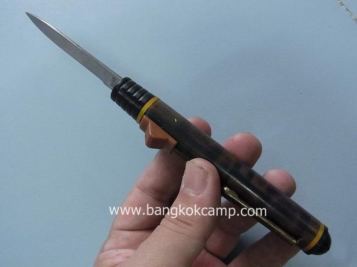 มีดญี่ปุ่น รุ่นเก่า JAPAN ระบบเปิด-ปิด Auto ใหม่เก่าเก็บ..