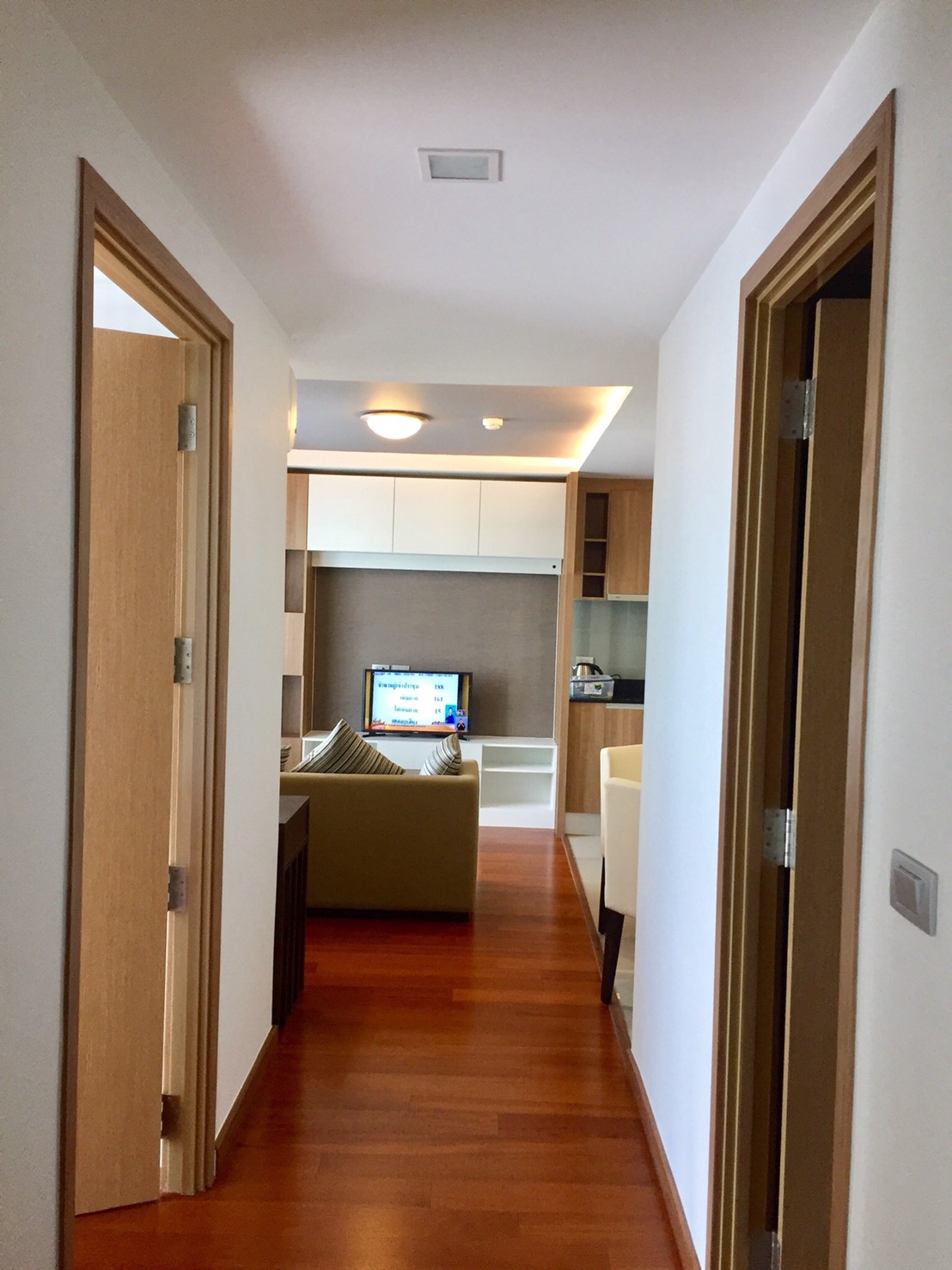 ให้เช่าคอนโด Inter Lux Residence (อินเตอร์ ลักส์ พรีเมียร์ สุขุมวิท 13) 2 ห้องนอน 2 ห้องน้ำ ขนาด 52 ตรม