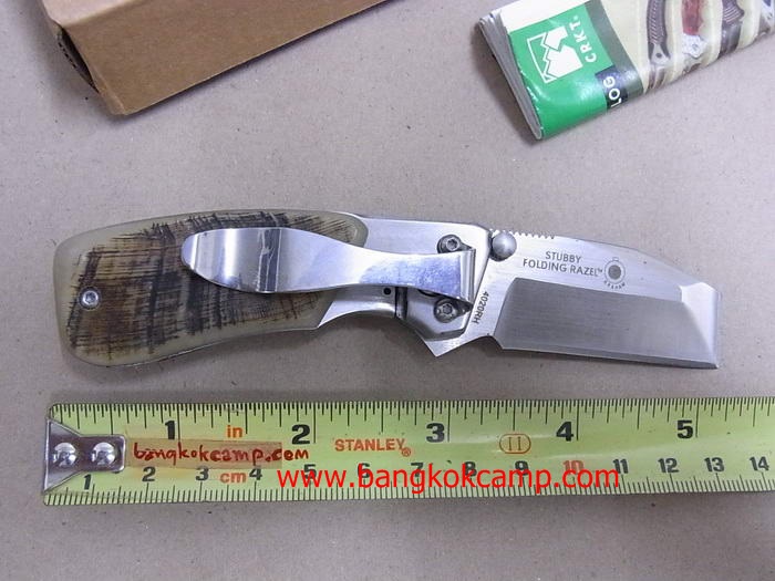 มีดพับ CRKT...ใบมีดออกแบบให้ใช้งานได้อเนกประสงค์... ด้ามประกับเขาแกะแท้ ..พร้อมกล่อง....ใหม่ แท้.(No.5)